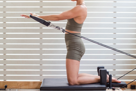 5 Beginner Reformer Pilates Exercises for Core & Glutes